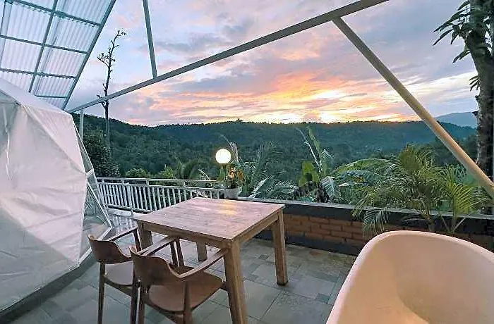 Campo de lujo Moondock Luxury Camp Munduk