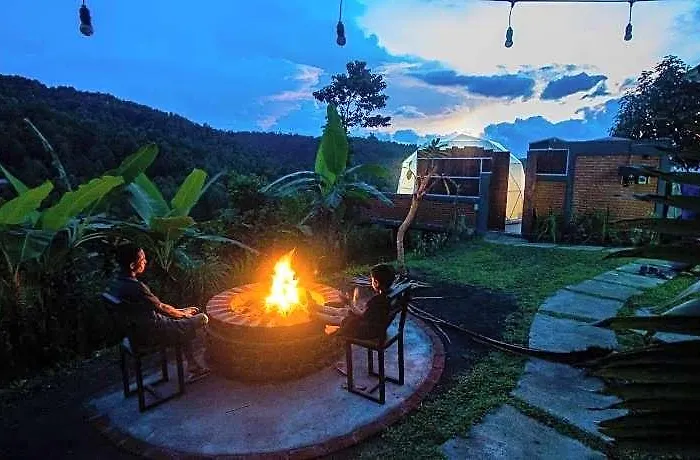 Moondock Luxury Camp 5* Munduk